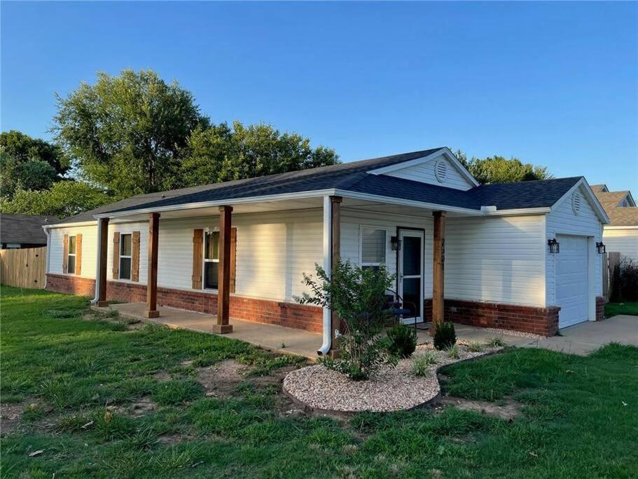 House Of Charm! Bike Trails & New Walmart Hq Bentonville Exterior foto
